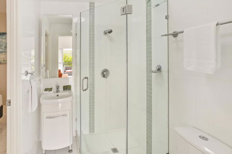 Rimini Holiday Apartments - Melbourne Tourism 13