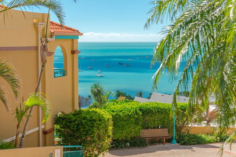 Toscana Village Resort - Melbourne Tourism 2