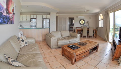 Toscana Village Resort - Melbourne Tourism 33