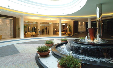 Chevron Renaissance - HR Surfers Paradise - Melbourne Tourism 21