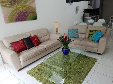 Sutton's Beach Unit - Melbourne Tourism 5