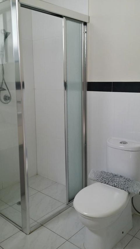Sutton's Beach Unit - Melbourne Tourism 12