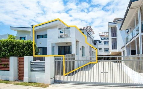 Sutton's Beach Unit - Melbourne Tourism 23