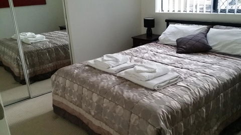 Sutton's Beach Unit - Melbourne Tourism 13