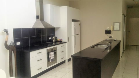 Sutton's Beach Unit - Melbourne Tourism 1