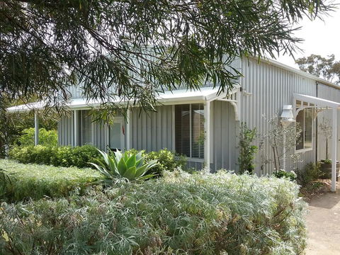 Watson Park - Melbourne Tourism 0