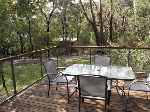 Wattletree Cottage - Melbourne Tourism 3