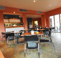 Waves Luxury Suites - Melbourne Tourism