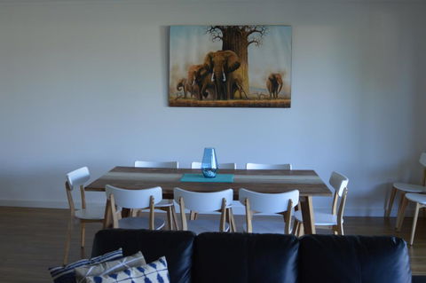 Western Breeze - Melbourne Tourism 3