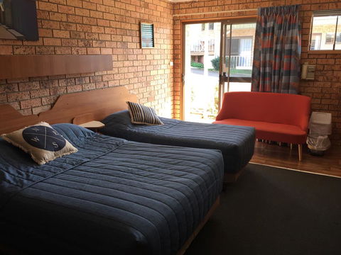 Whale Fisher Motel - Melbourne Tourism 2