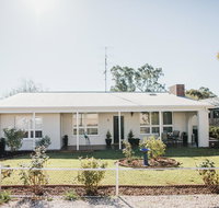 White on Wright Clare - Melbourne Tourism