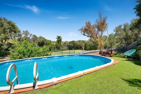 Willowdene With Pool, Spa, Tennis Court And Fireplace - Melbourne Tourism 1