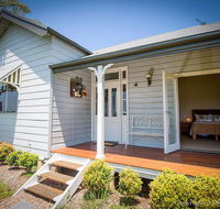 Wine Country Cottage located right at the Hunter Valley gateway close to everything - Melbourne Tourism