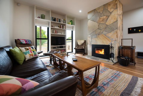 Wombat Hill Lodge - Melbourne Tourism 1
