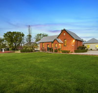 Woodend Old School House - Melbourne Tourism