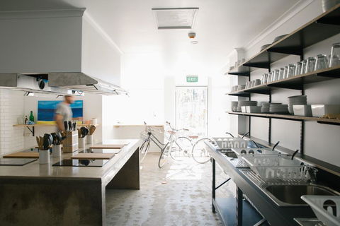 Woopi Backpackers - Melbourne Tourism 1