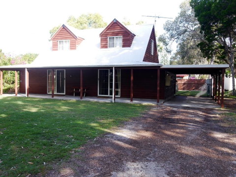 Wyndham Lodge - Melbourne Tourism 0