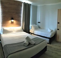 Yamba Central Hotel and Backpackers - Melbourne Tourism