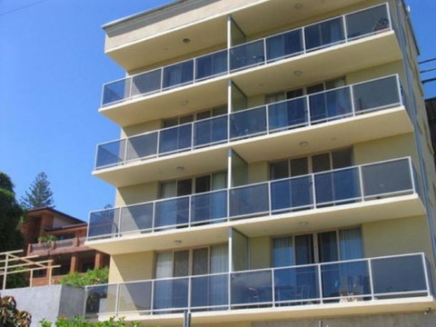 Yamba Towers 2 - Melbourne Tourism 0