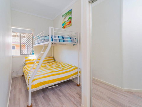 Yamba Daze - Sunset - Pet Friendly - Melbourne Tourism 2