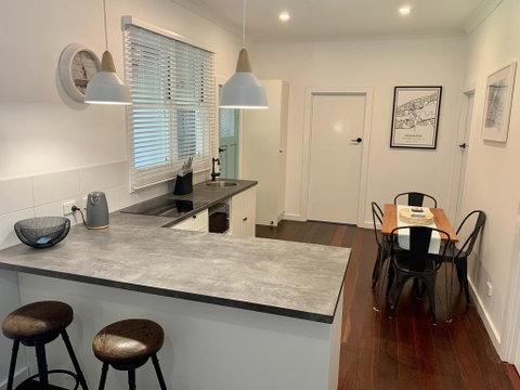 Yaringa Cottage...by The Sea - Melbourne Tourism 2