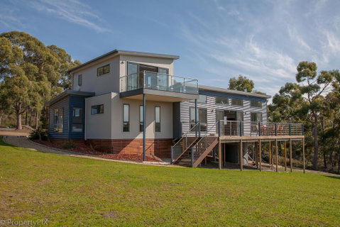 Yarrabee Nature Reserve - Melbourne Tourism 0