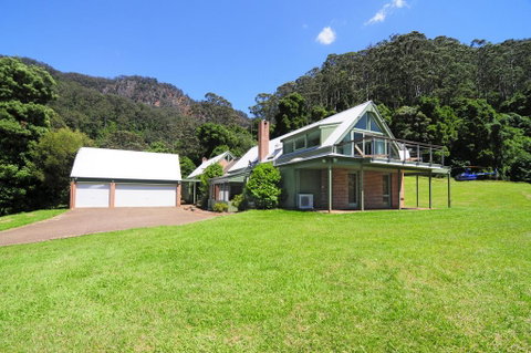 Yeola - Lush Location With River Access! - Melbourne Tourism 2