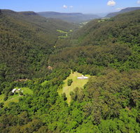 Yeola - Lush location with river access - Melbourne Tourism