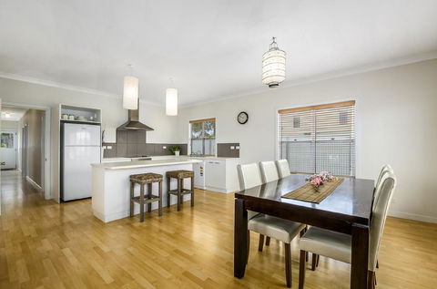 Zaahira House - Melbourne Tourism 3