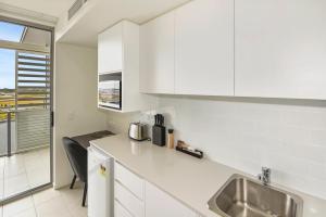 Direct Hotels - North Shore Kawana - Melbourne Tourism 6