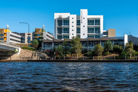 Mercure Sunshine Coast Kawana Waters - Melbourne Tourism 0