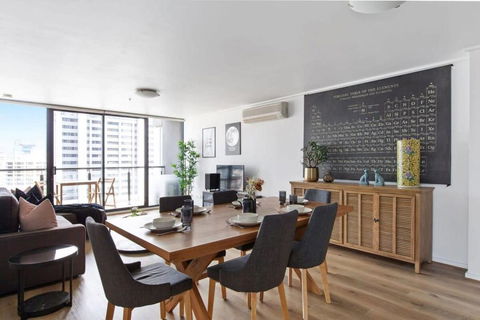 A 3BR Apt Next To Southern Cross FREE Parking - Melbourne Tourism 0