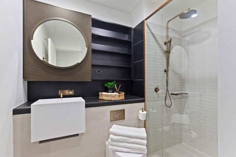 A Chic 2BR Apt Right Next To Melbourne Central - Melbourne Tourism 3