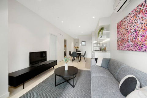 A Cosmopolitan Hub In CBD Centre - Melbourne Tourism 2