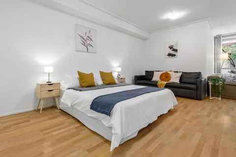 A Plush & Comfy Studio Next To Darling Harbour - Melbourne Tourism 4