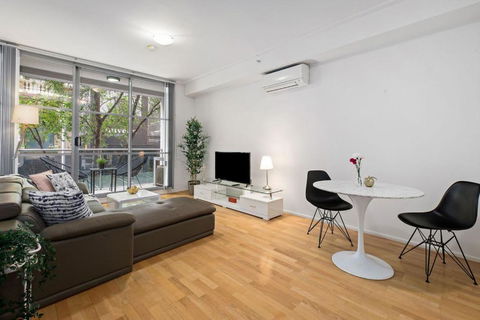 A Plush & Comfy Studio Next To Darling Harbour - Melbourne Tourism 3