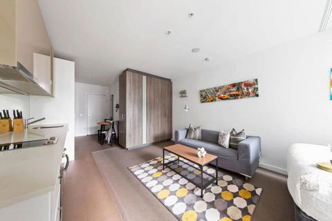 A Stylish CBD Studio Right Next To Southern Cross - Melbourne Tourism 1