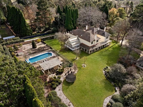 A Very Georgian Stay - Melbourne Tourism 0