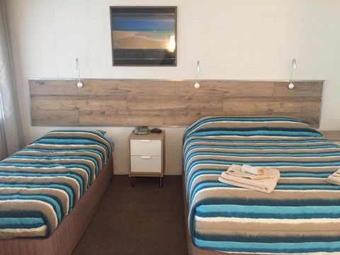 A & A Motel - Melbourne Tourism 2