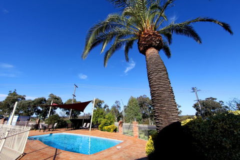 Abel Tasman Motor Inn - Melbourne Tourism 1
