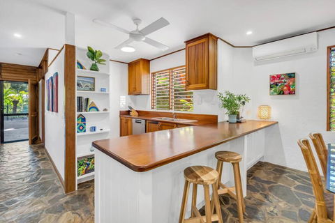 Absolute Beachfront, Heart Of Port Douglas - 24 S - Melbourne Tourism 2