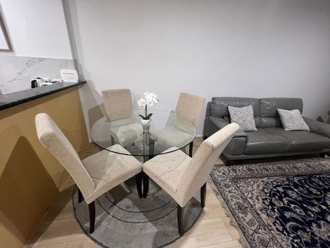 ADELAIDE CBD APARTMENT - 3BR, 2BATH & CARPARK - Melbourne Tourism 4