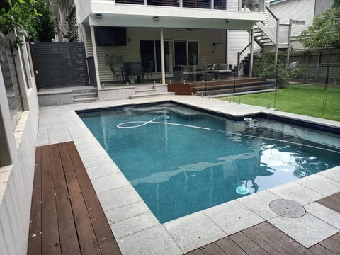 Adorable Private 2 Bedroom Guest Suite + Pool - Melbourne Tourism 4