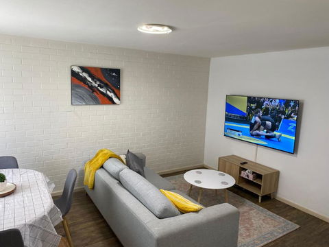 Affordable Inglewood Apartment+Pool - Melbourne Tourism 0