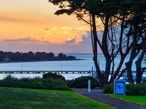 Ahoy Family Beach Escape - Melbourne Tourism 1