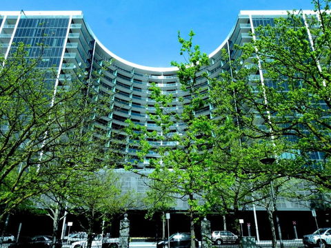 AAC Apartments - Manhattan - Melbourne Tourism 1