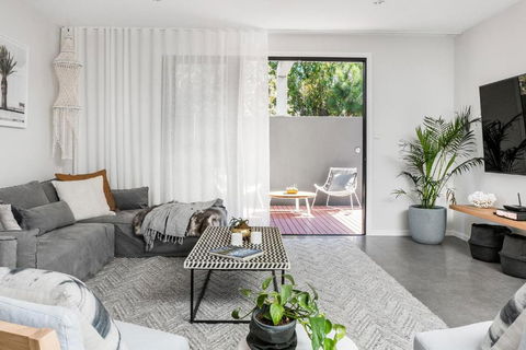 A Perfect Stay - Catalinas - Melbourne Tourism 2