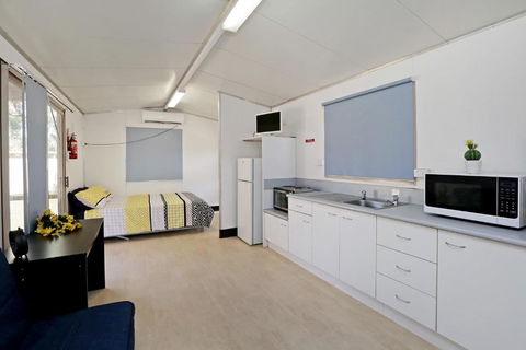 AAOK Moondarra Accommodation Village - Melbourne Tourism 1