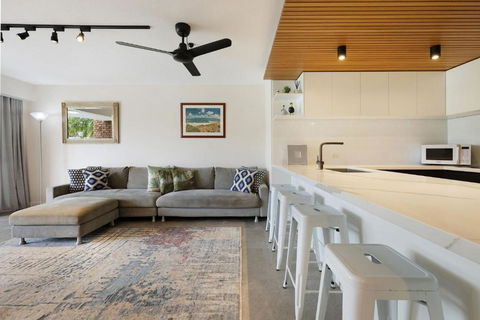 A Perfect Stay - Pacific Blue - Melbourne Tourism 3