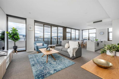 Amazing View In Large Apartment Barton ACT - Melbourne Tourism 1